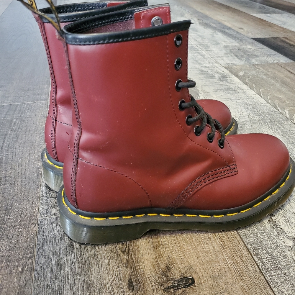 Dr. Martens - Picture 2 of 3
